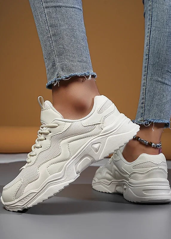 Kelly - Versatile Sporty Sneakers